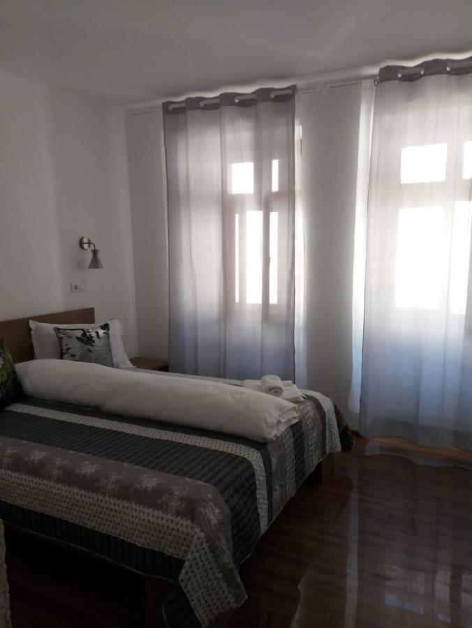 Sara House Apartment Bistriţa Екстериор снимка
